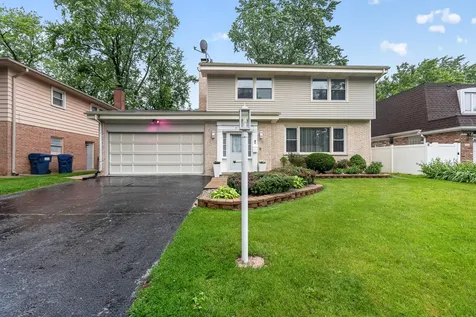 812 Elm Street Flossmoor IL 60422