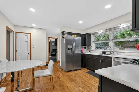 812 Elm Street Flossmoor IL 60422