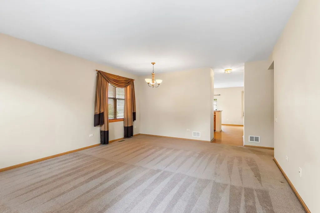 11507 Stonewater Crossing Huntley IL 60142