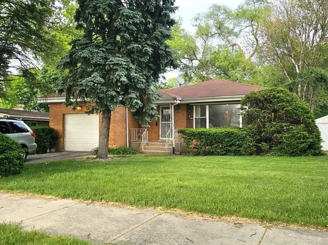 8823 Mango Avenue Morton Grove IL 60053