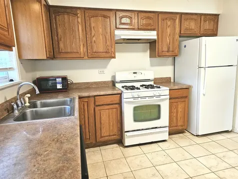 8823 Mango Avenue Morton Grove IL 60053