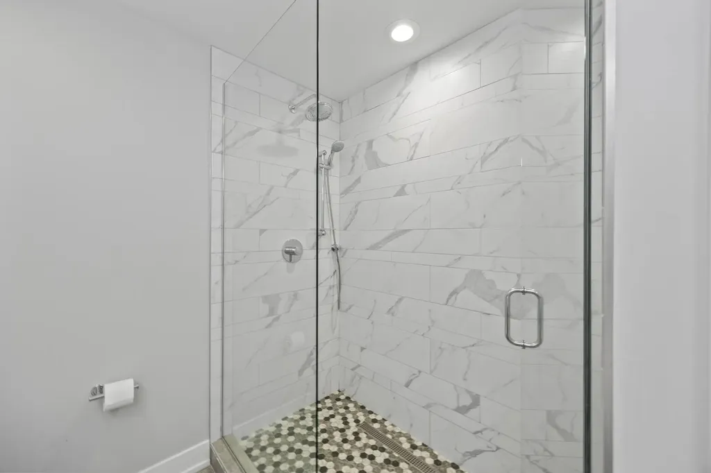 2743 North Ashland Avenue Chicago IL 60614