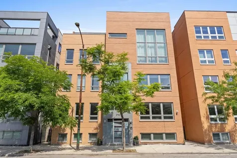 2743 North Ashland Avenue Chicago IL 60614