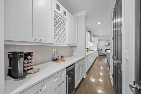 2743 North Ashland Avenue Chicago IL 60614