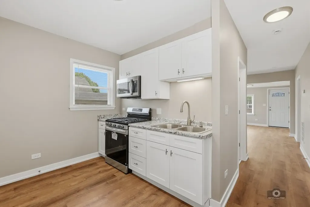 8721 South Constance Avenue Chicago IL 60617