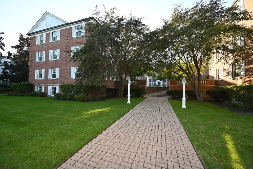 1402 Hinman Avenue Evanston IL 60201