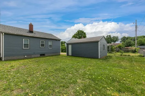 2326 11 Street Rock Island IL 61201