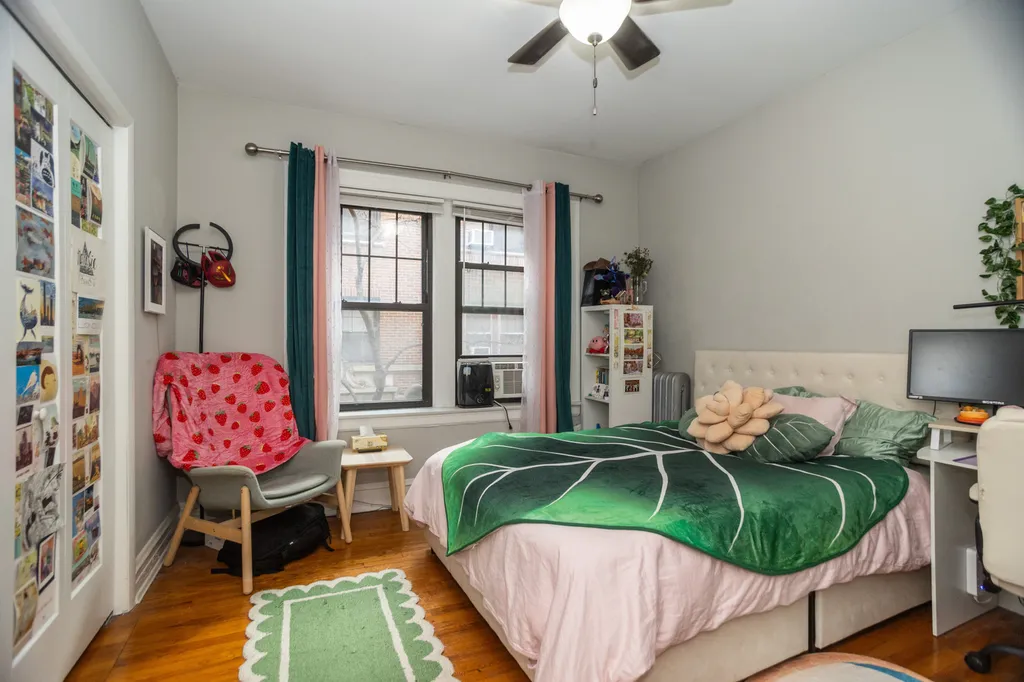 5457 South Ingleside Avenue Chicago IL 60615