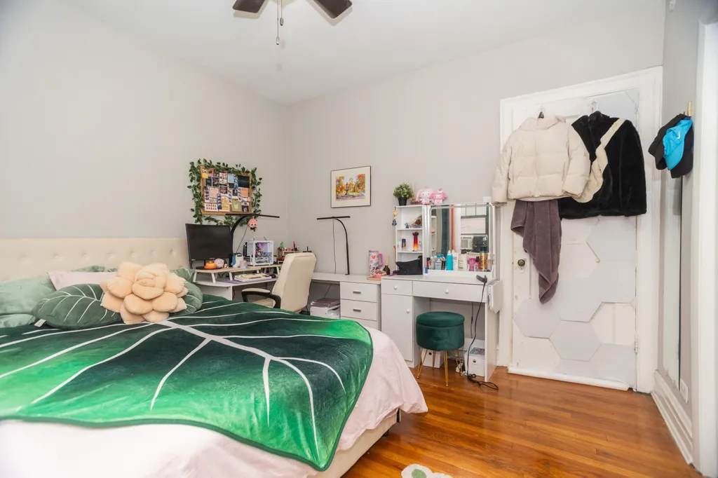 5457 South Ingleside Avenue Chicago IL 60615