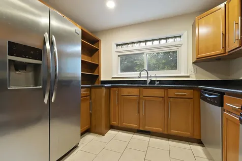 8717 Gardner Road Fox River Grove IL 60021