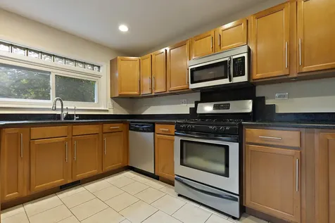 8717 Gardner Road Fox River Grove IL 60021