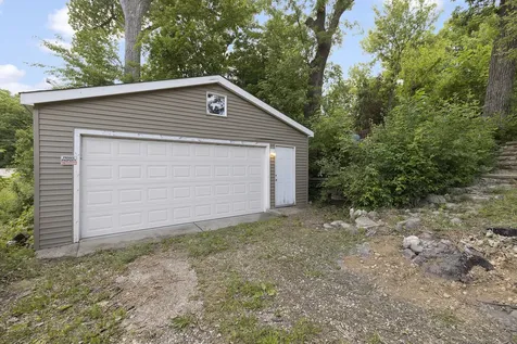 8717 Gardner Road Fox River Grove IL 60021