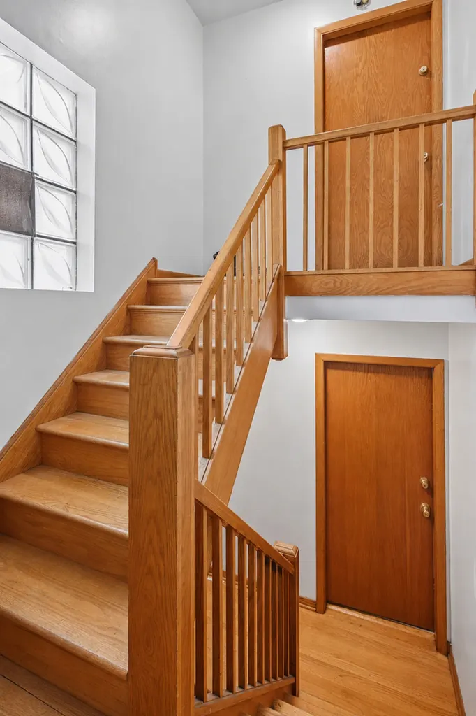 4912 West Berteau Avenue Chicago IL 60641