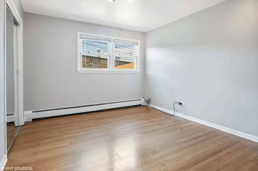4912 West Berteau Avenue Chicago IL 60641