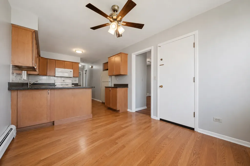 4912 West Berteau Avenue Chicago IL 60641