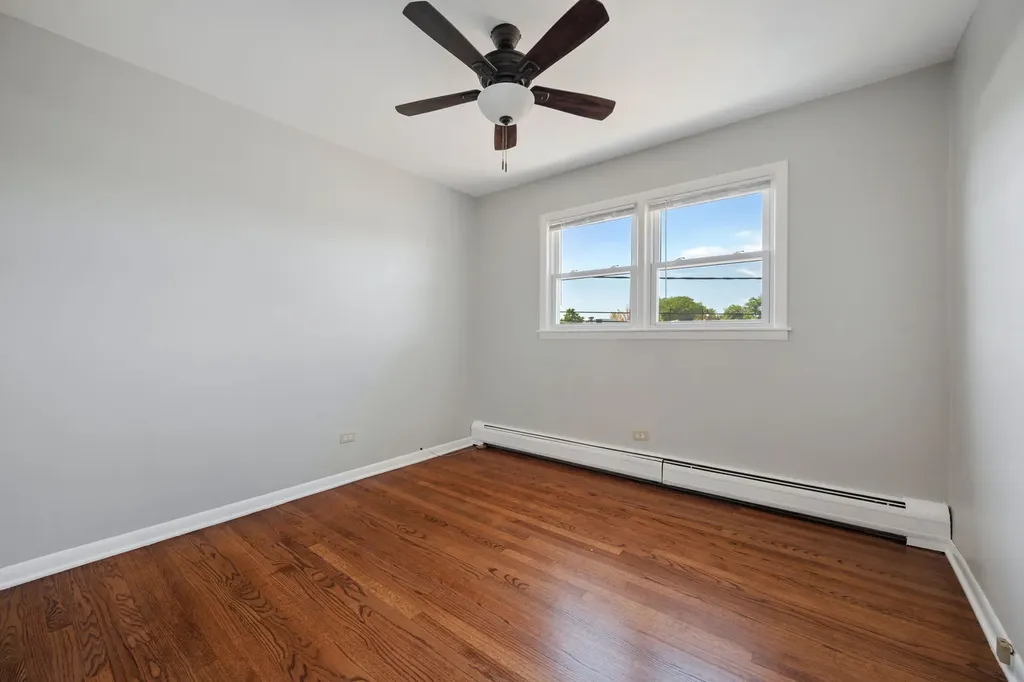 4912 West Berteau Avenue Chicago IL 60641