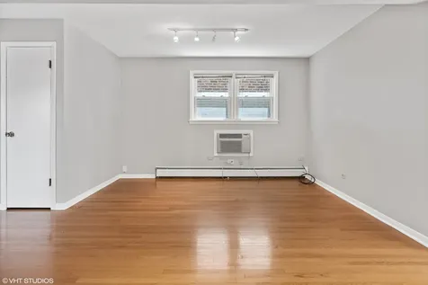4912 West Berteau Avenue Chicago IL 60641