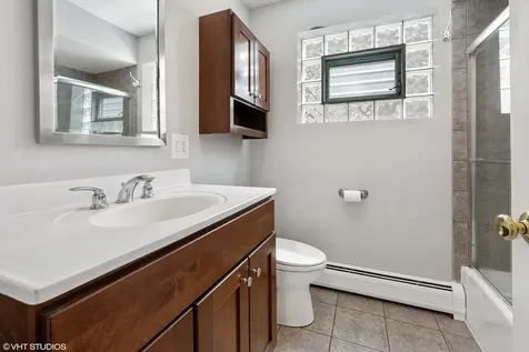 4912 West Berteau Avenue Chicago IL 60641