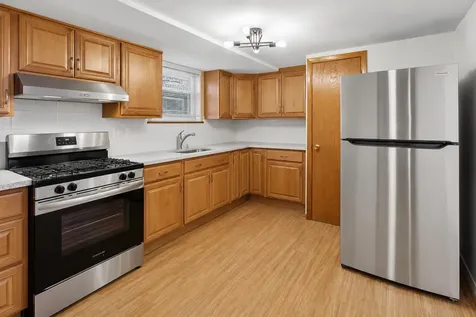 4912 West Berteau Avenue Chicago IL 60641
