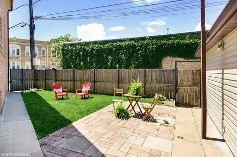 4912 West Berteau Avenue Chicago IL 60641