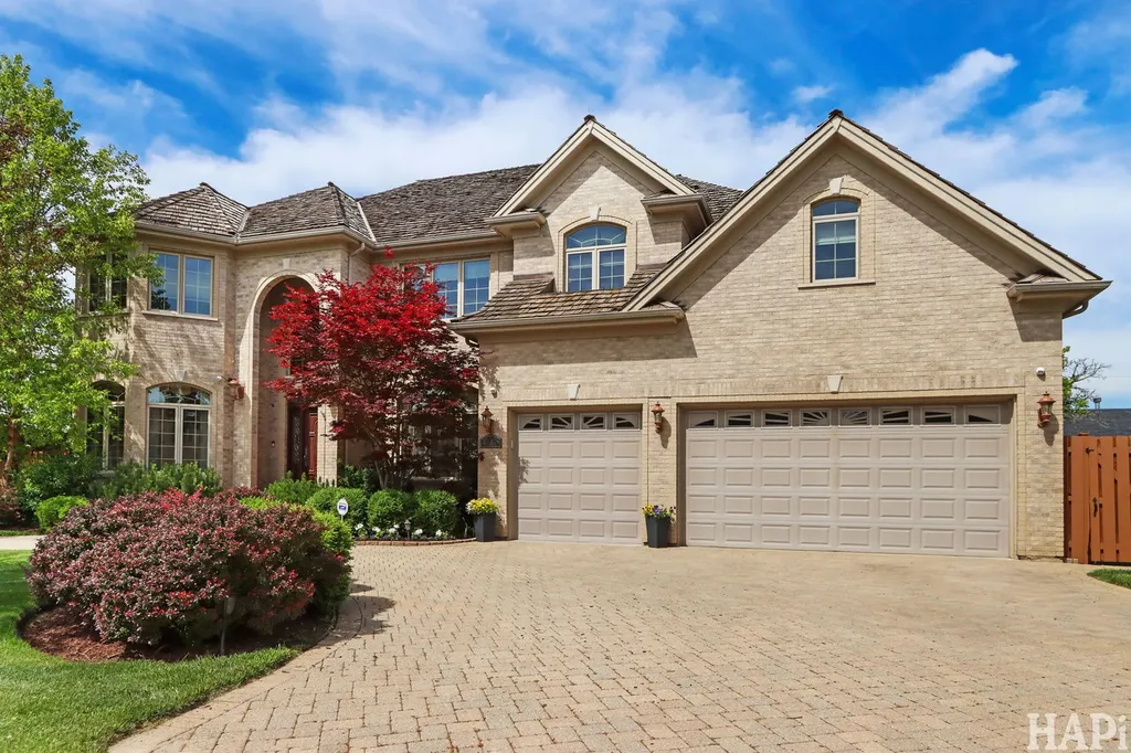 4842 North Vine Avenue Norridge IL 60706