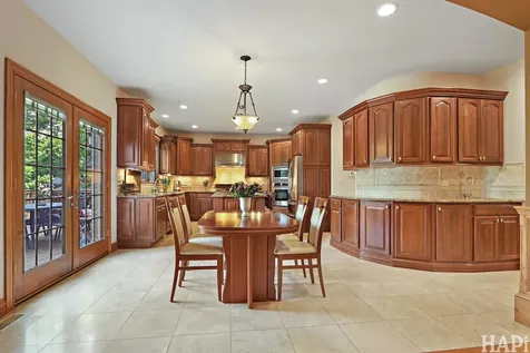 4842 North Vine Avenue Norridge IL 60706