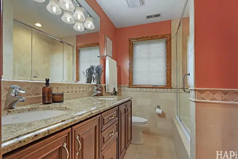 4842 North Vine Avenue Norridge IL 60706