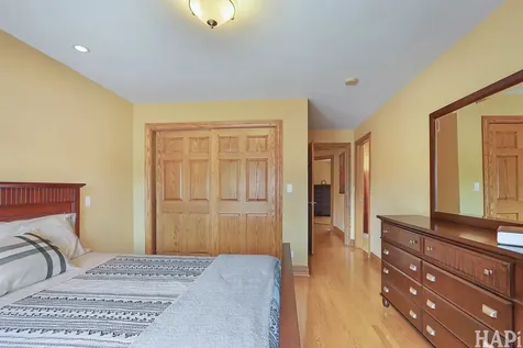 4842 North Vine Avenue Norridge IL 60706