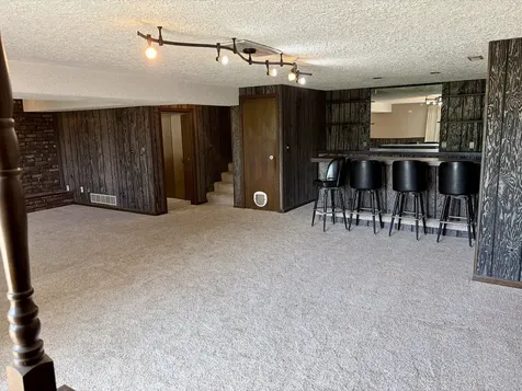 8819 Oak Drive Clinton IL 61727