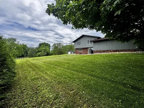 8819 Oak Drive Clinton IL 61727