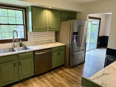 8819 Oak Drive Clinton IL 61727