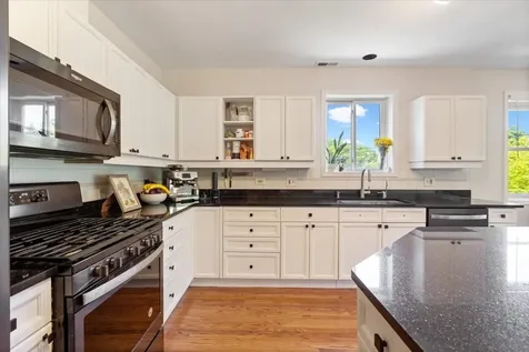 4232 North Harding Avenue Chicago IL 60618