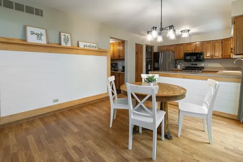 201 Conestoga Trail Cary IL 60013