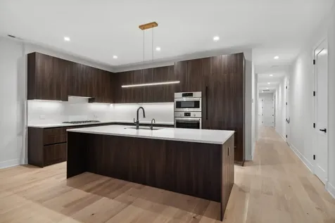 232 South Green Street Chicago IL 60607