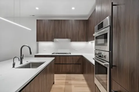 232 South Green Street Chicago IL 60607