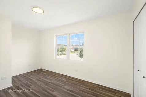 4606 Newberry Avenue Oak Forest IL 60452
