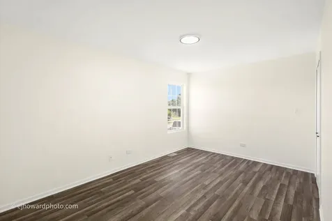 4606 Newberry Avenue Oak Forest IL 60452