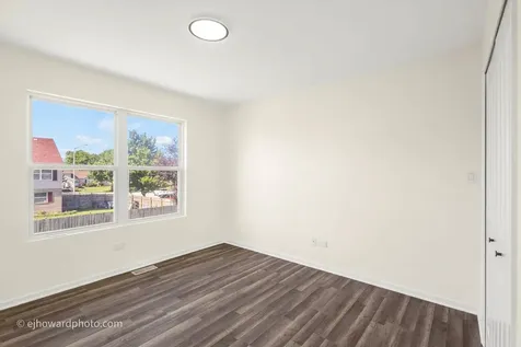 4606 Newberry Avenue Oak Forest IL 60452