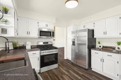 4606 Newberry Avenue Oak Forest IL 60452