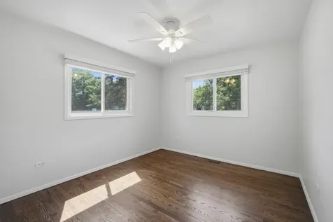 254 Dunbar Road Mundelein IL 60060