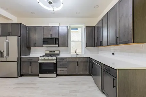 2137 North Western Avenue Chicago IL 60647