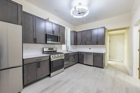 2137 North Western Avenue Chicago IL 60647