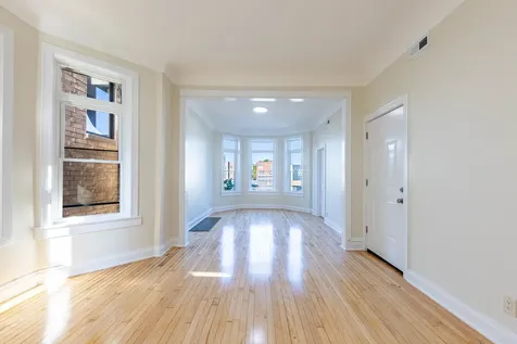 2137 North Western Avenue Chicago IL 60647
