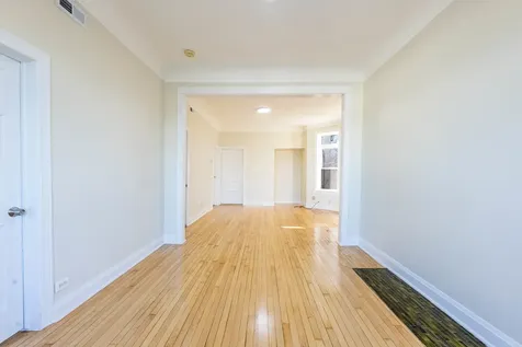2137 North Western Avenue Chicago IL 60647