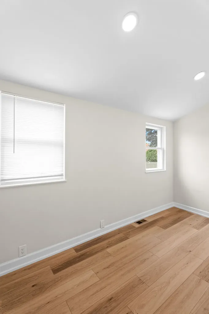 4948 South Tripp Avenue Chicago IL 60632