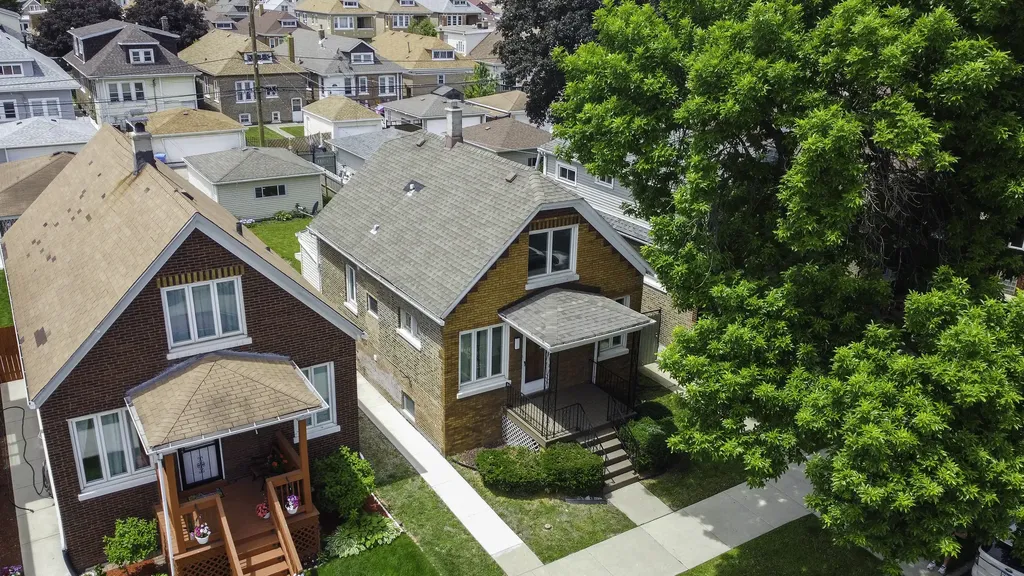 4948 South Tripp Avenue Chicago IL 60632