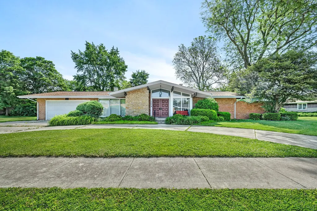 702 Palladium Drive Joliet IL 60435