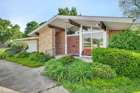 702 Palladium Drive Joliet IL 60435