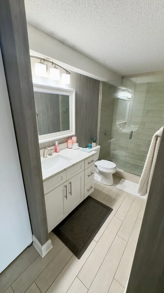 10 East Ontario Street Chicago IL 60611
