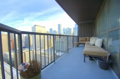 10 East Ontario Street Chicago IL 60611